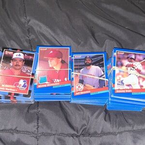 Blue Baseball Trading Card Lot featuring Classic Players donruss 1991 not in box